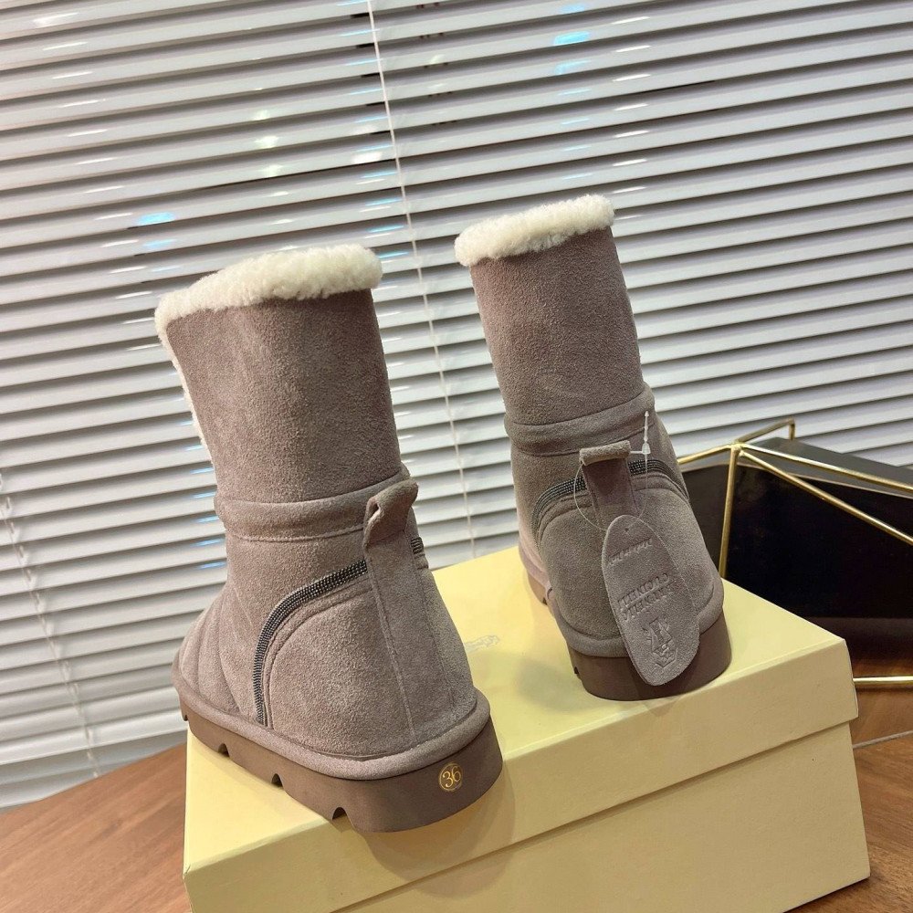 Snow boots Snow boots