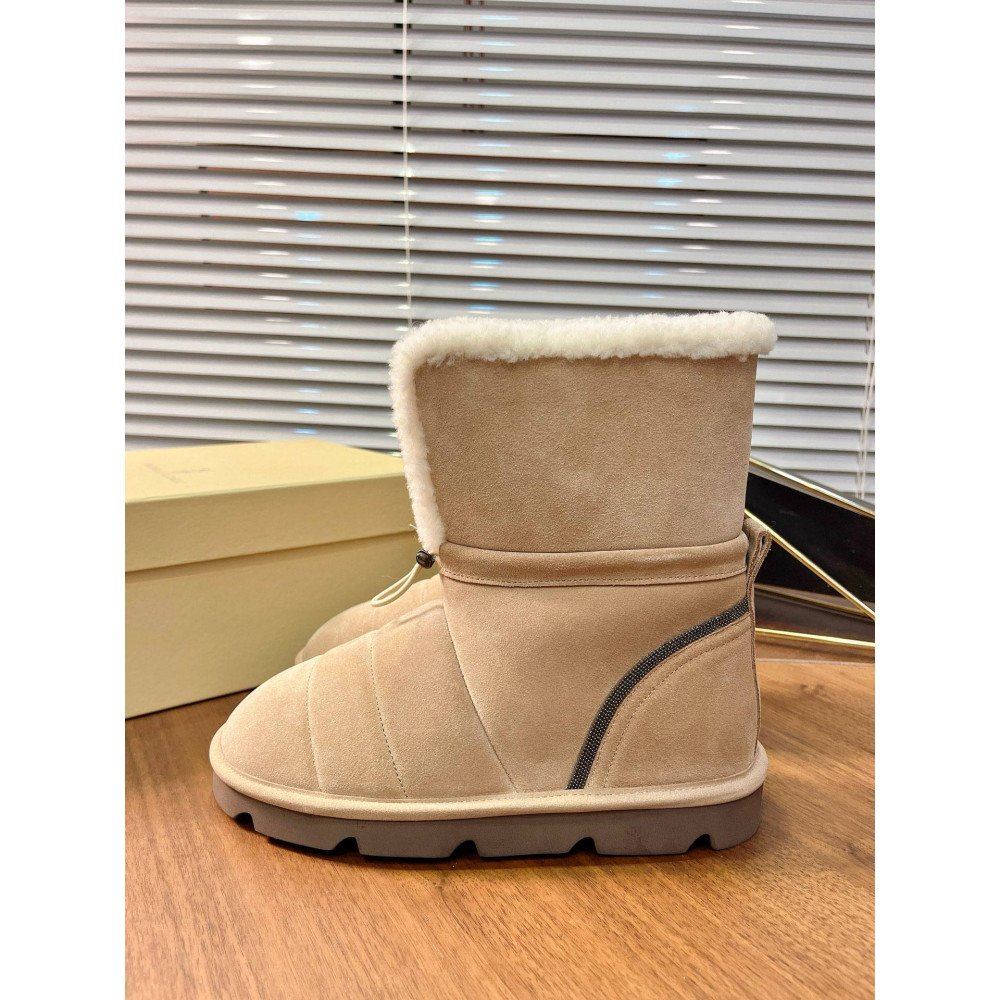 Snow boots Snow boots