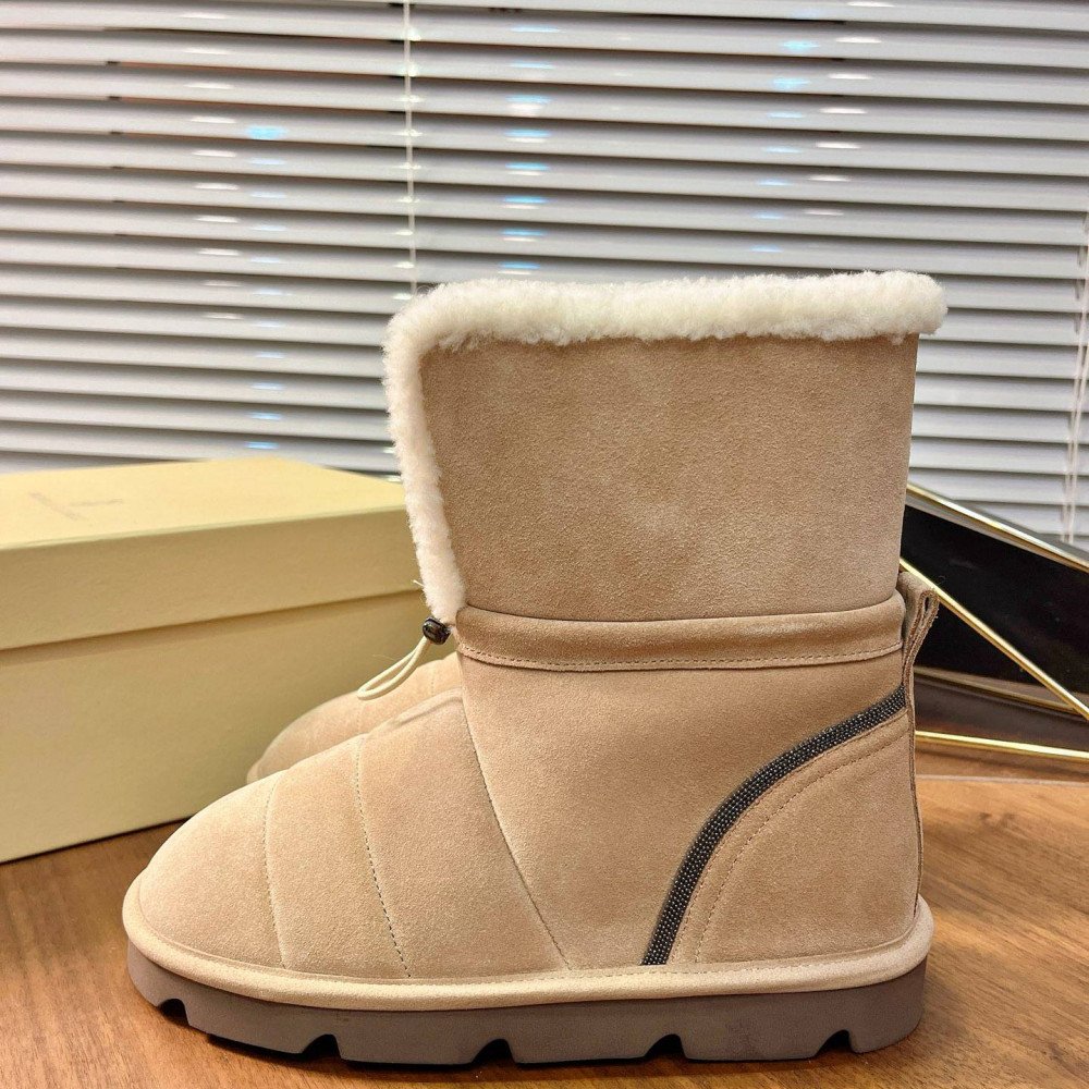 Snow boots Snow boots