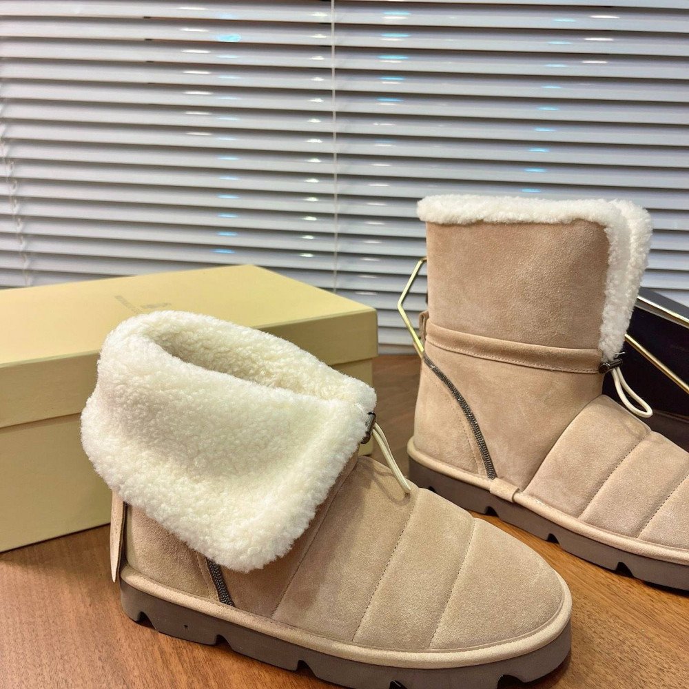 Snow boots Snow boots