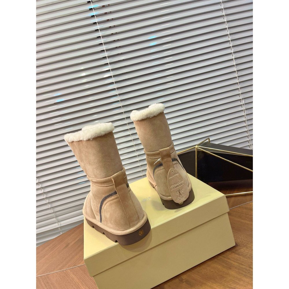 Snow boots Snow boots