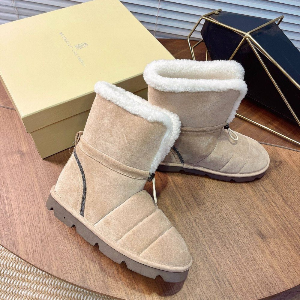 Snow boots Snow boots