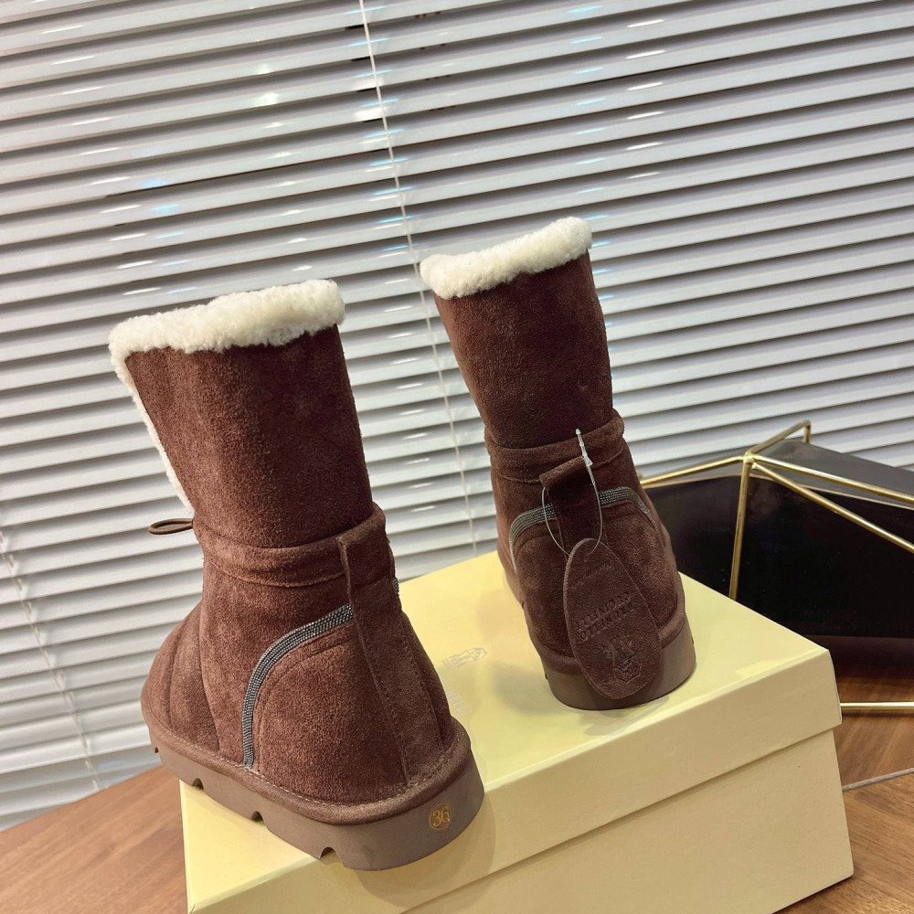 Snow boots Snow boots