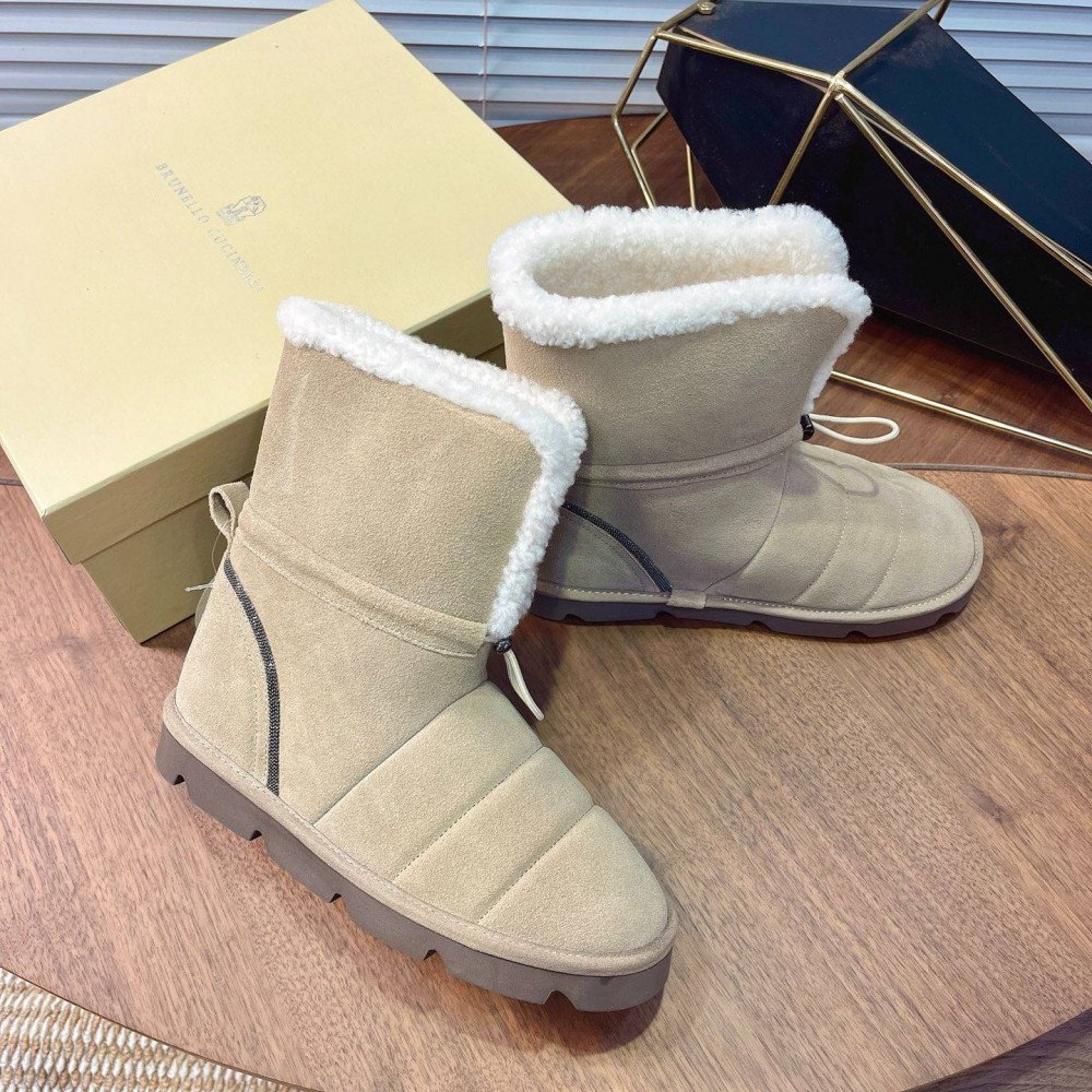 Snow boots Snow boots