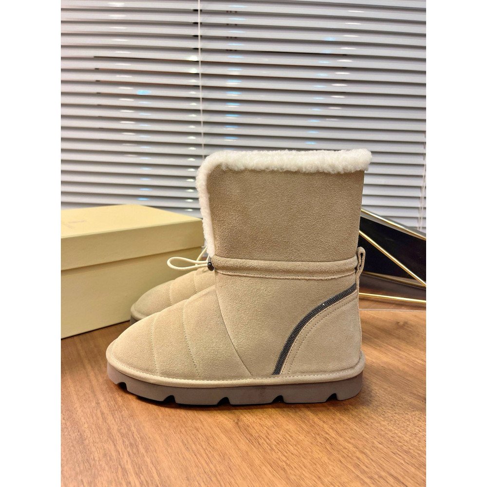 Snow boots Snow boots