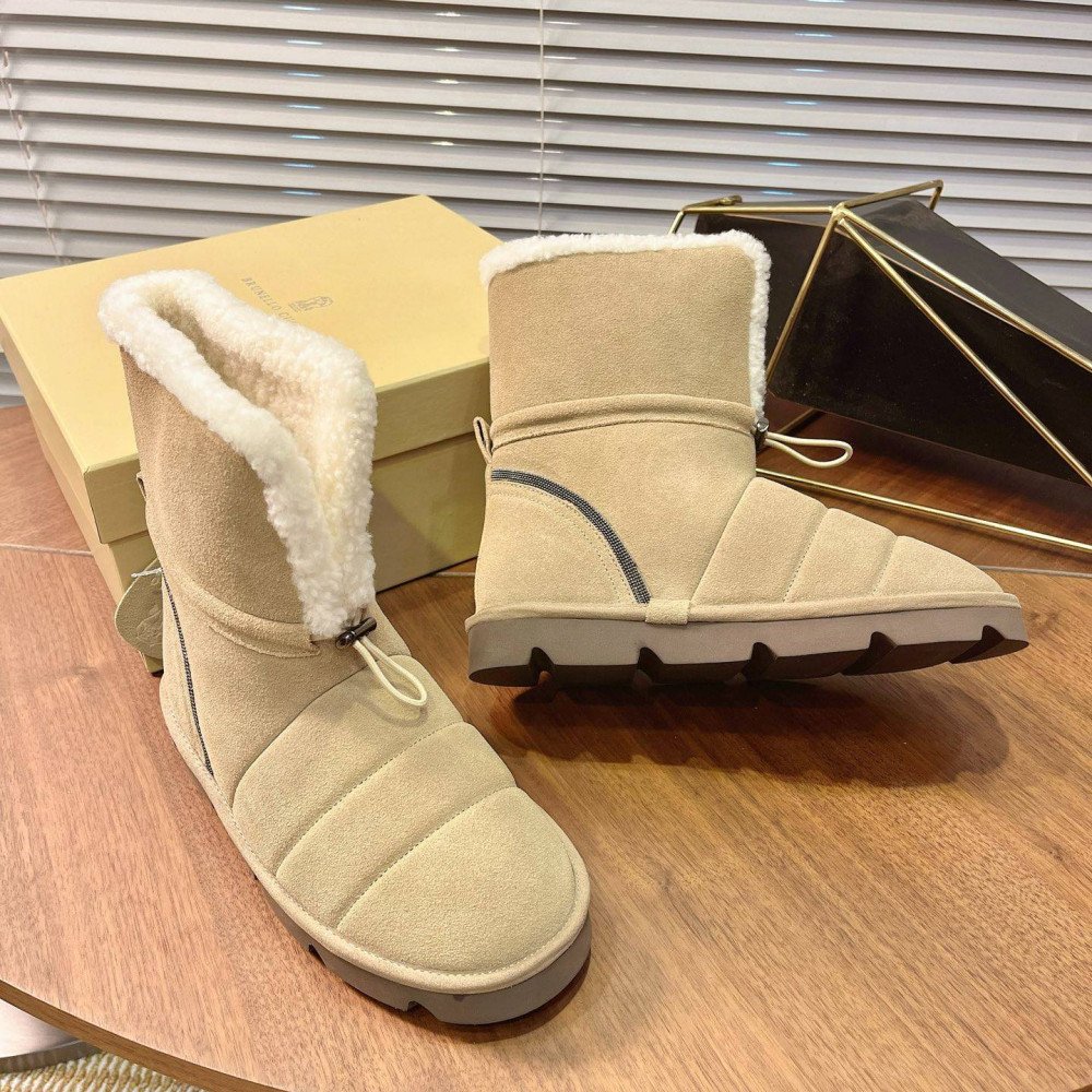Snow boots Snow boots
