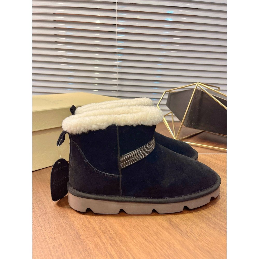 Snow boots Snow boots