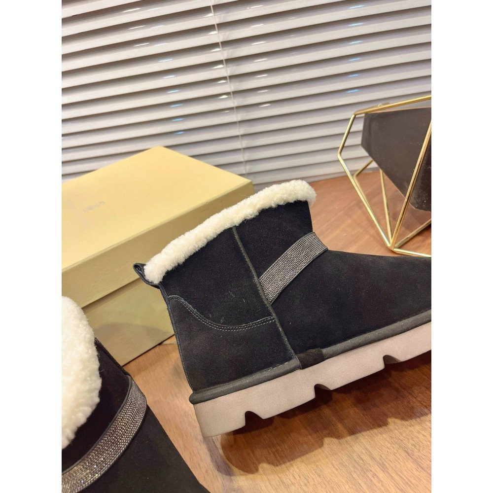 Snow boots Snow boots