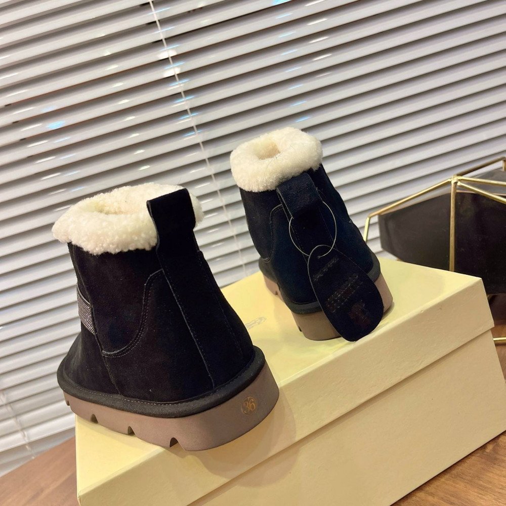 Snow boots Snow boots