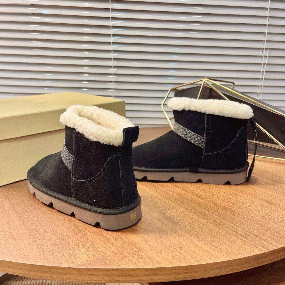 Snow boots Snow boots