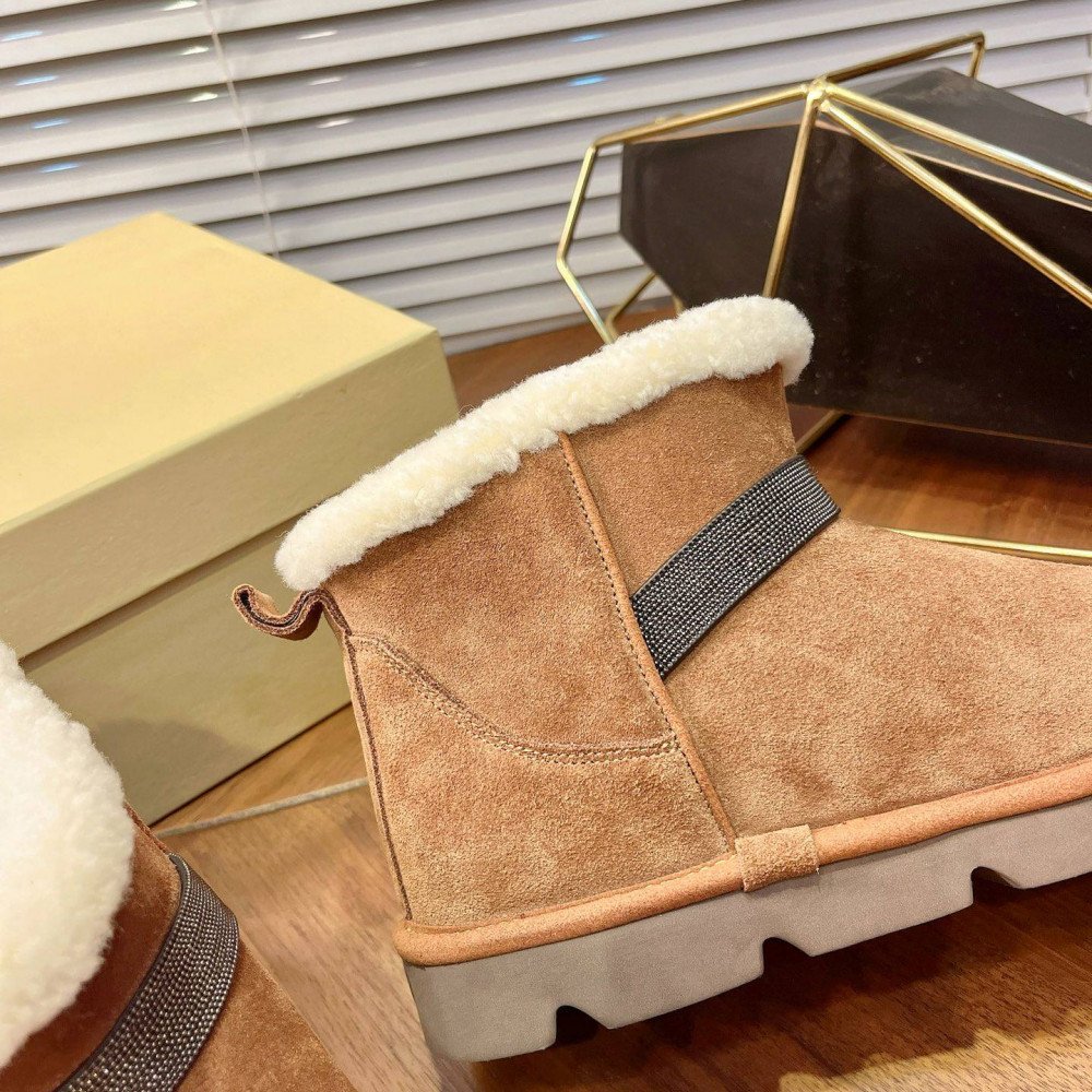 Snow boots Snow boots