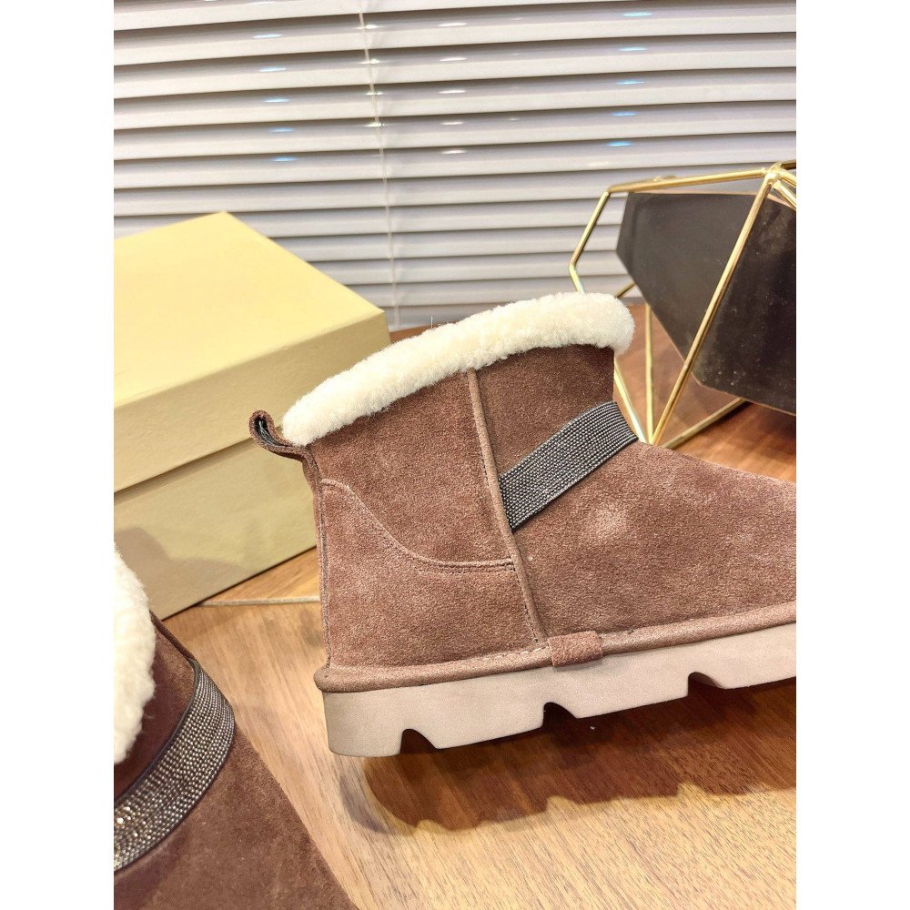 Snow boots Snow boots