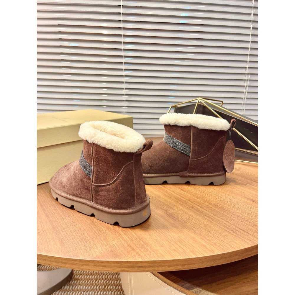 Snow boots Snow boots
