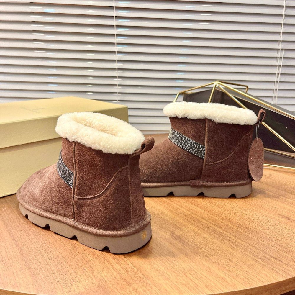 Snow boots Snow boots