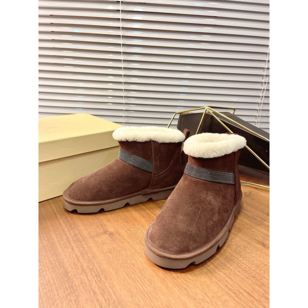 Snow boots Snow boots