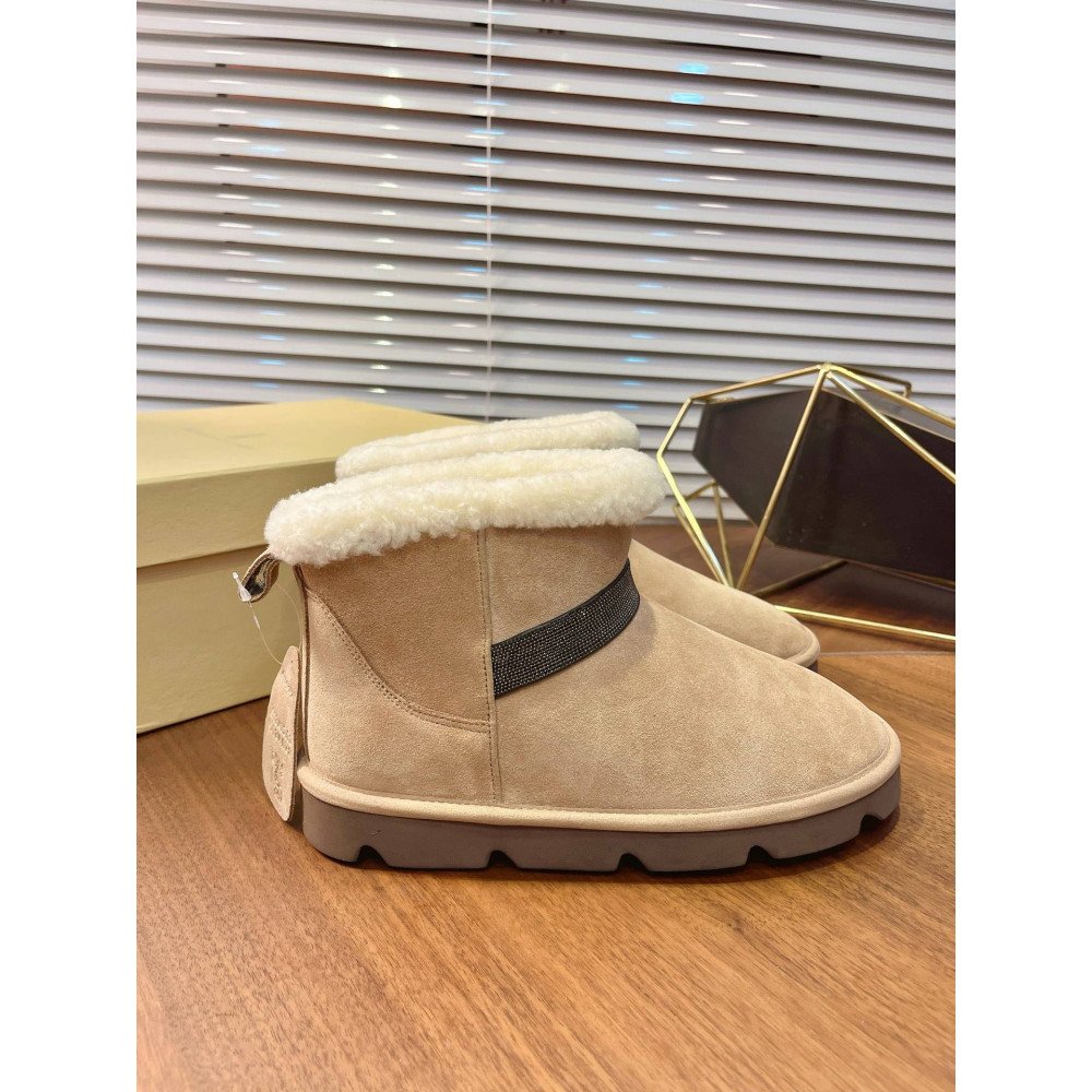 Snow boots Snow boots