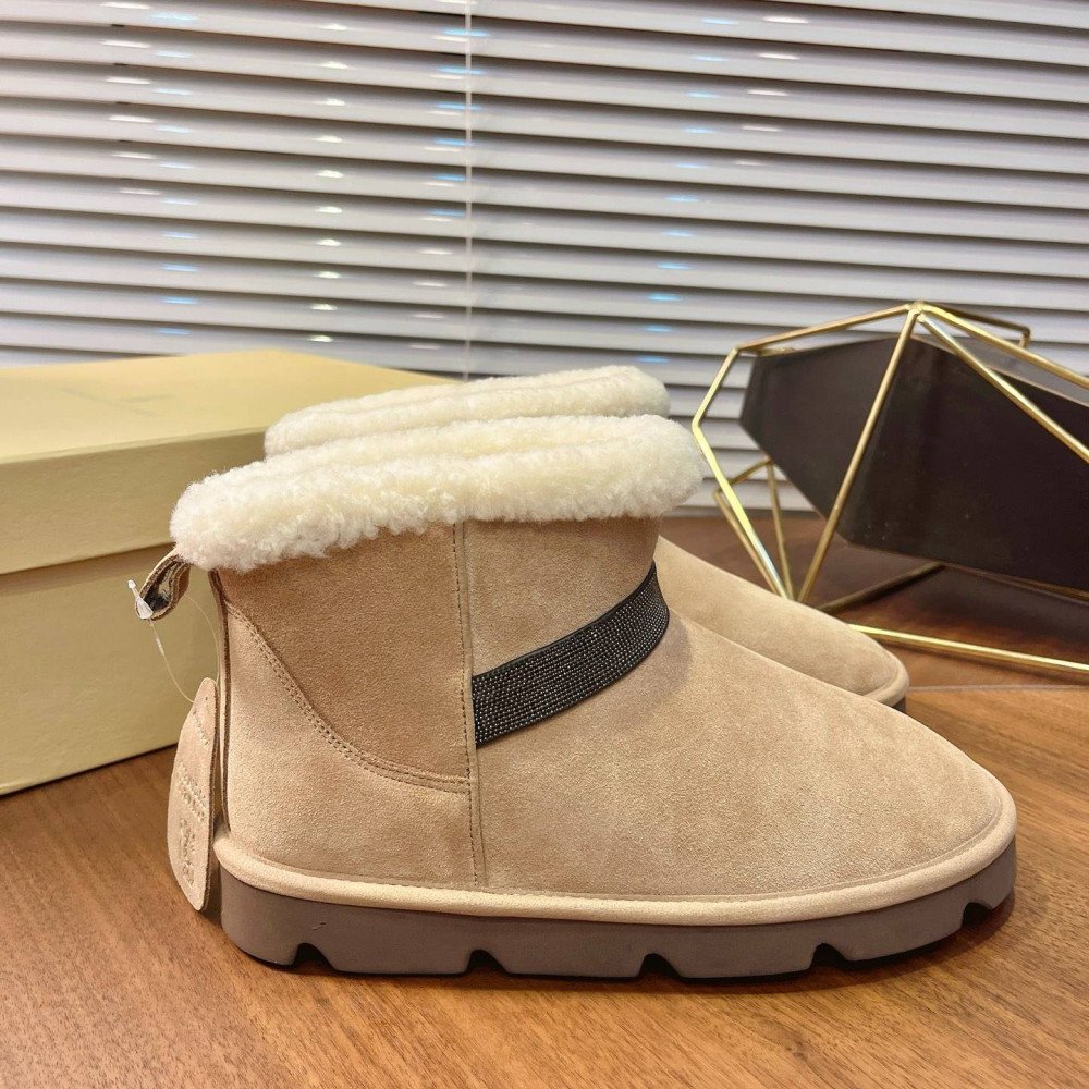 Snow boots Snow boots