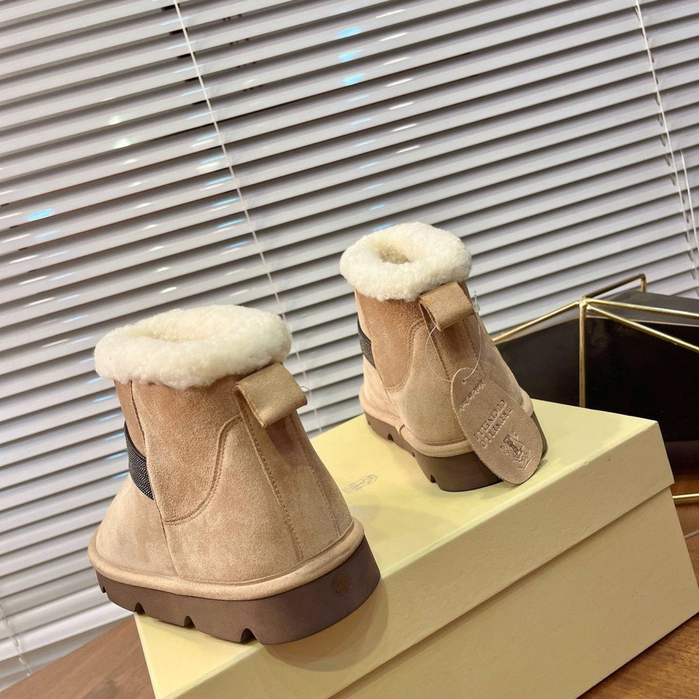 Snow boots Snow boots