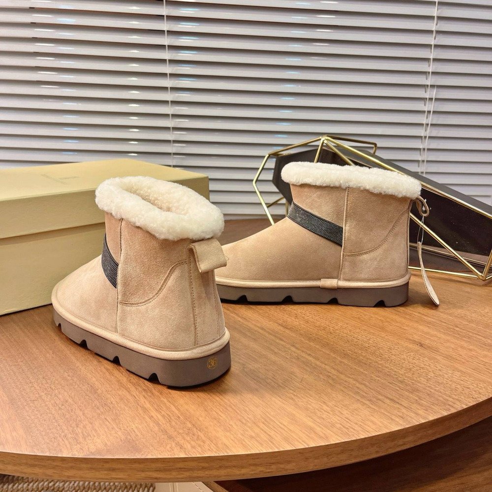 Snow boots Snow boots