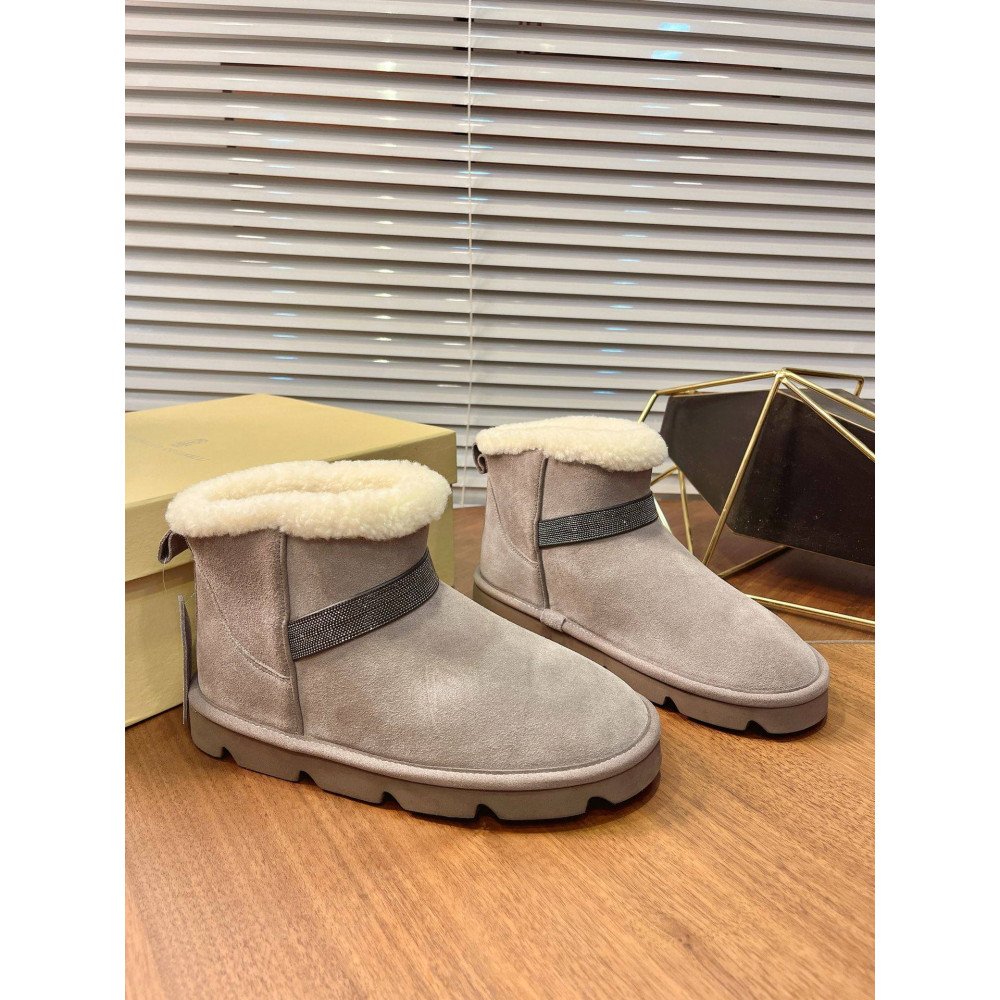 Snow boots Snow boots