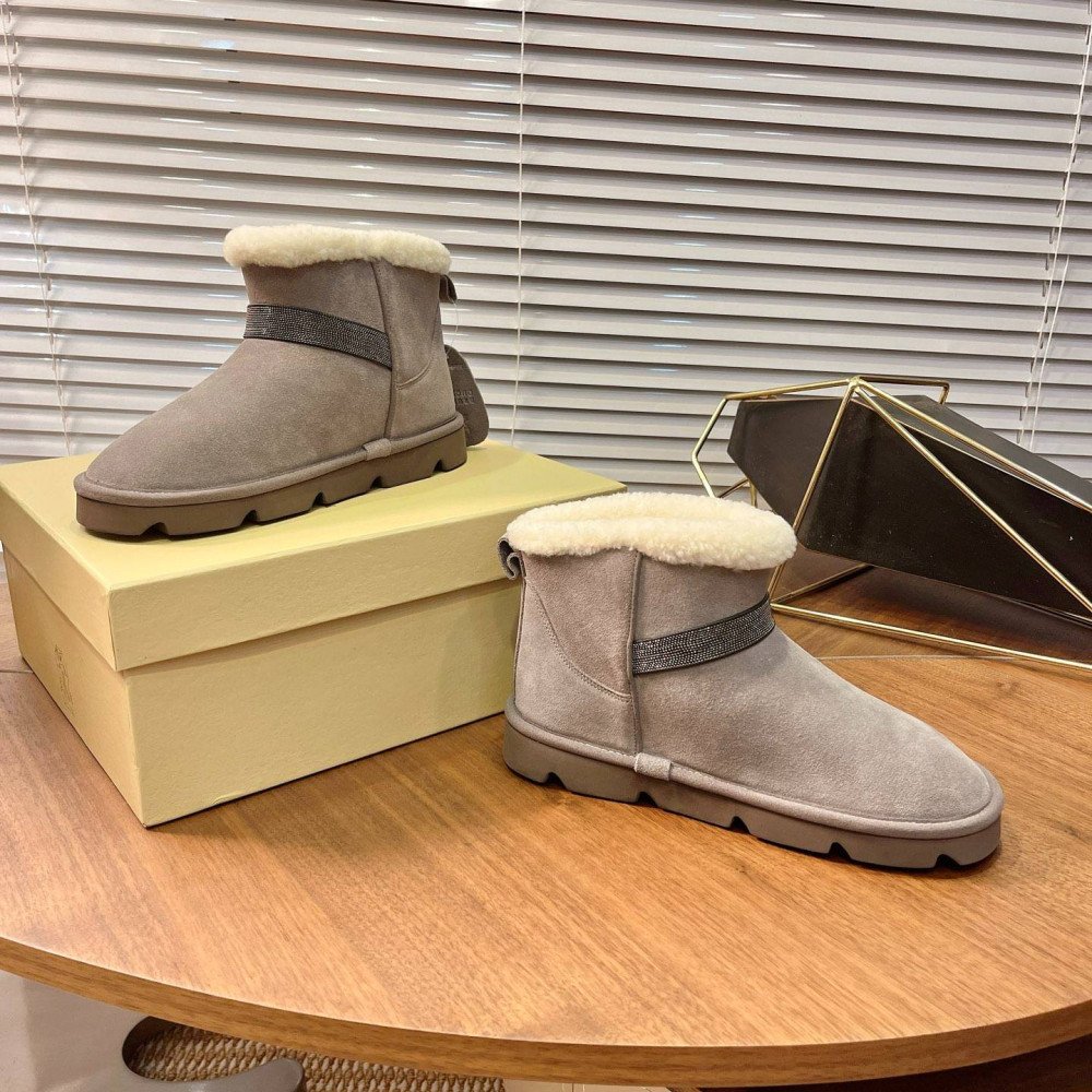 Snow boots Snow boots