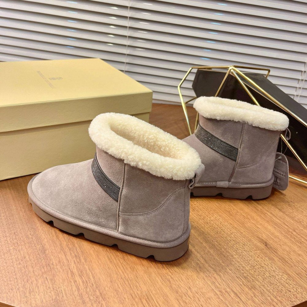 Snow boots Snow boots