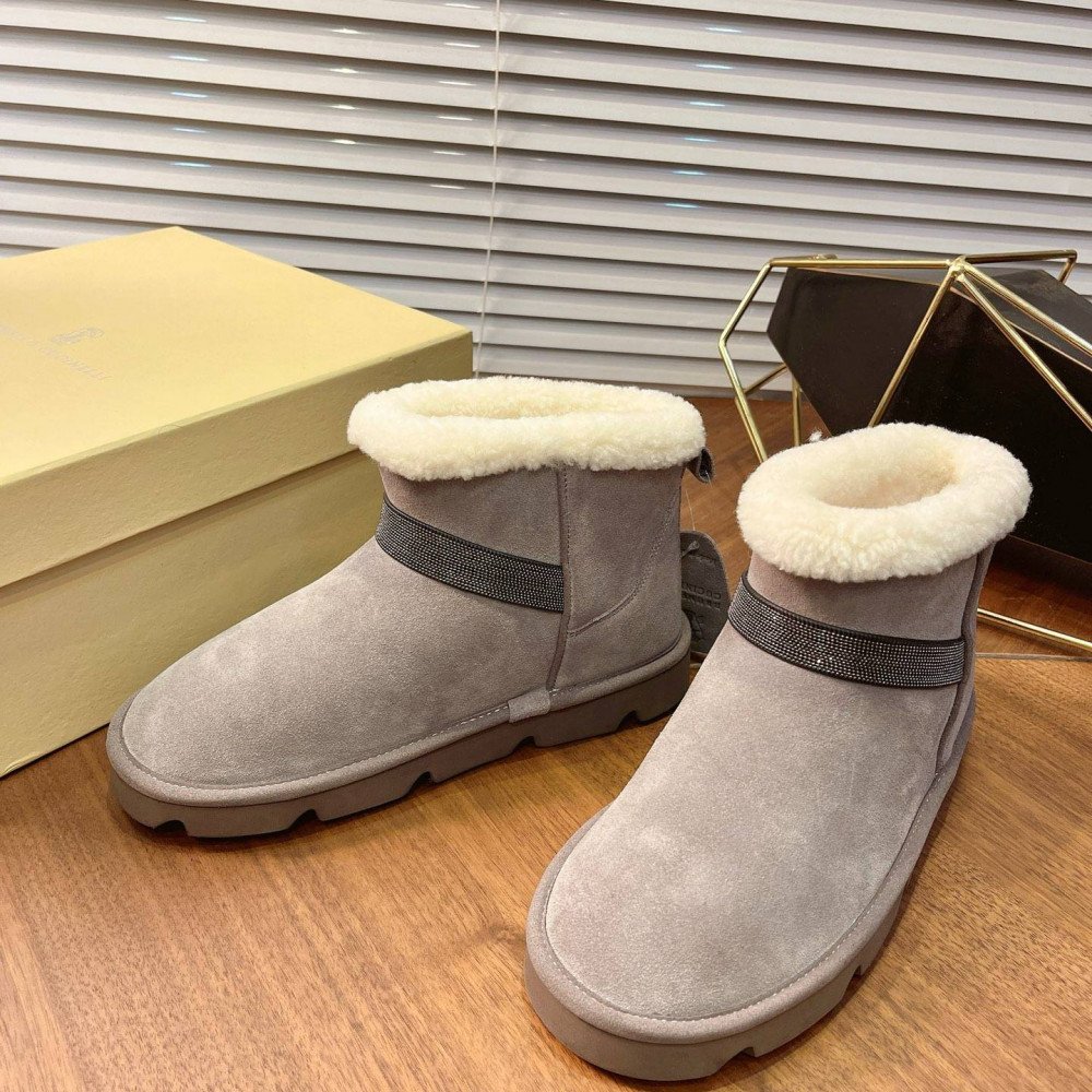 Snow boots Snow boots