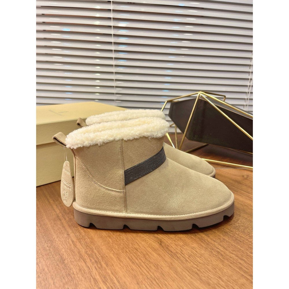Snow boots Snow boots