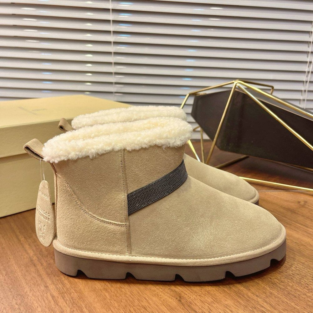 Snow boots Snow boots