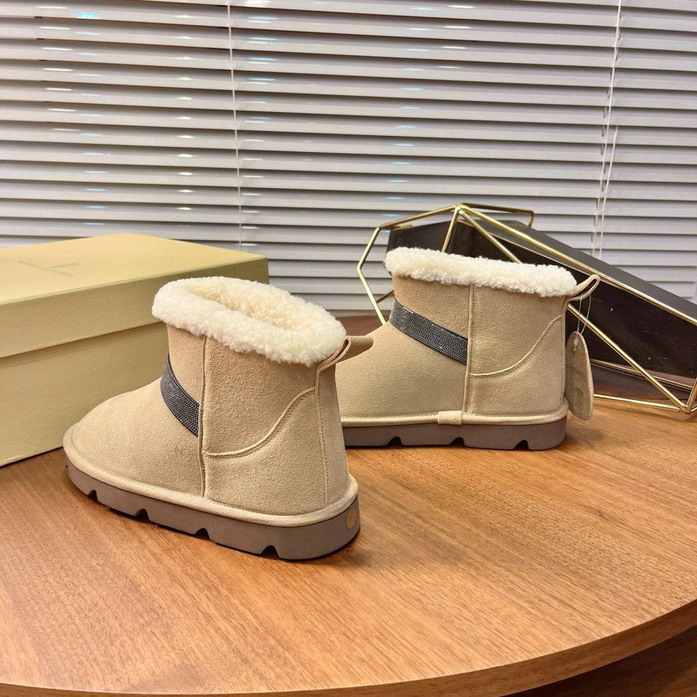 Snow boots Snow boots