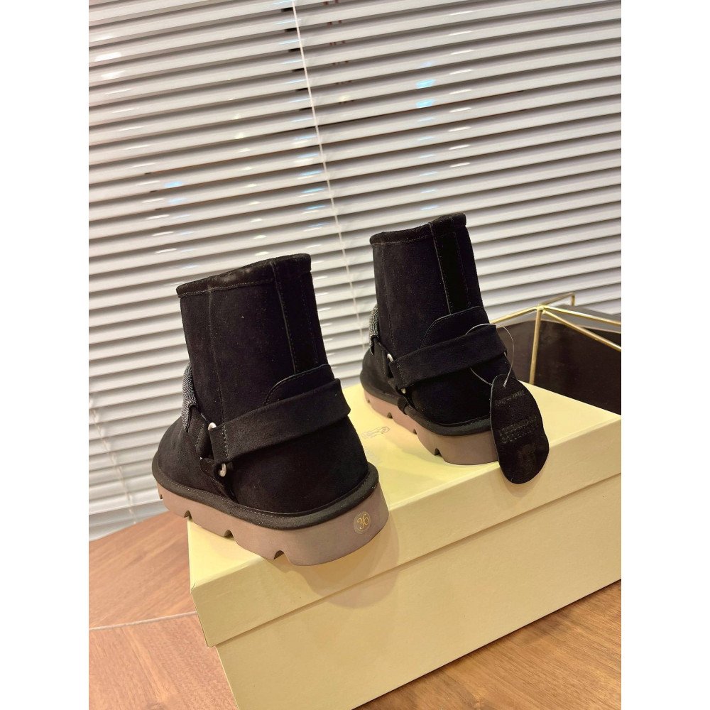 Snow boots Snow boots