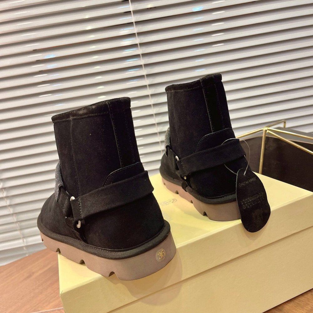 Snow boots Snow boots