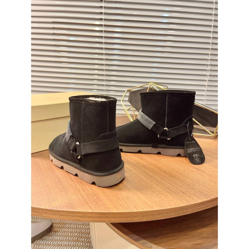 Snow boots Snow boots