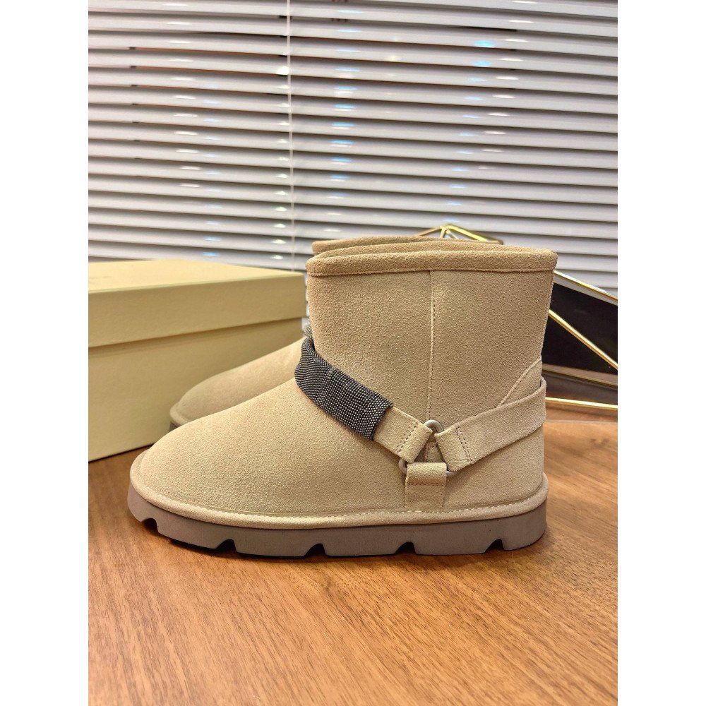 Snow boots Snow boots