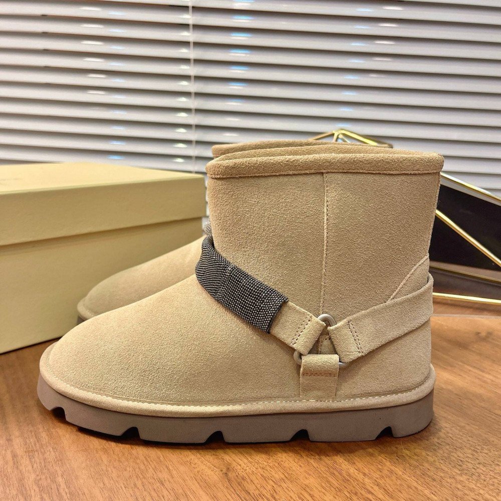 Snow boots Snow boots