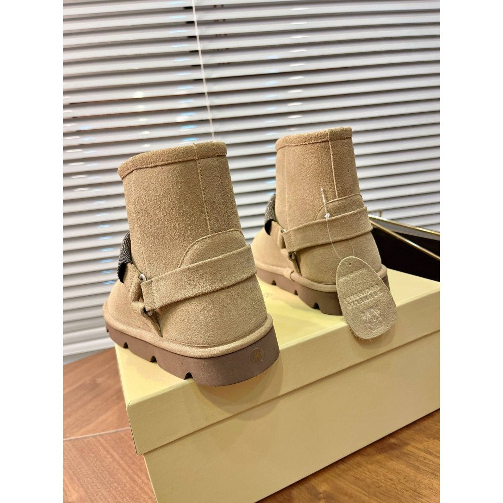 Snow boots Snow boots