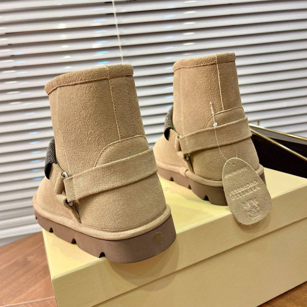 Snow boots Snow boots