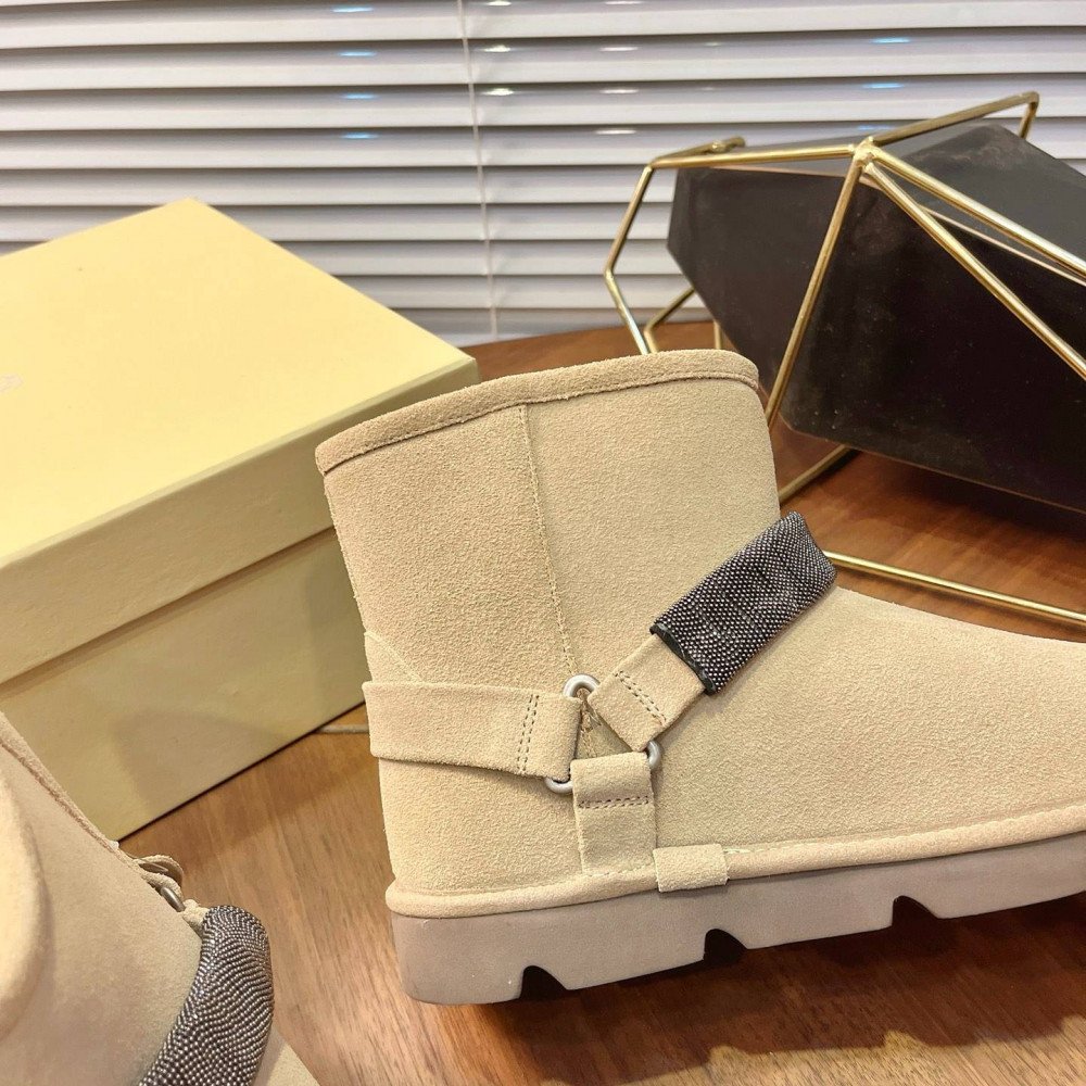 Snow boots Snow boots