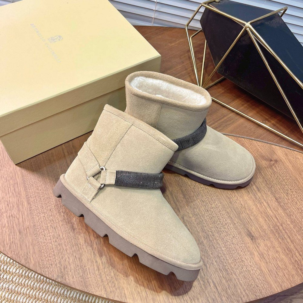 Snow boots Snow boots