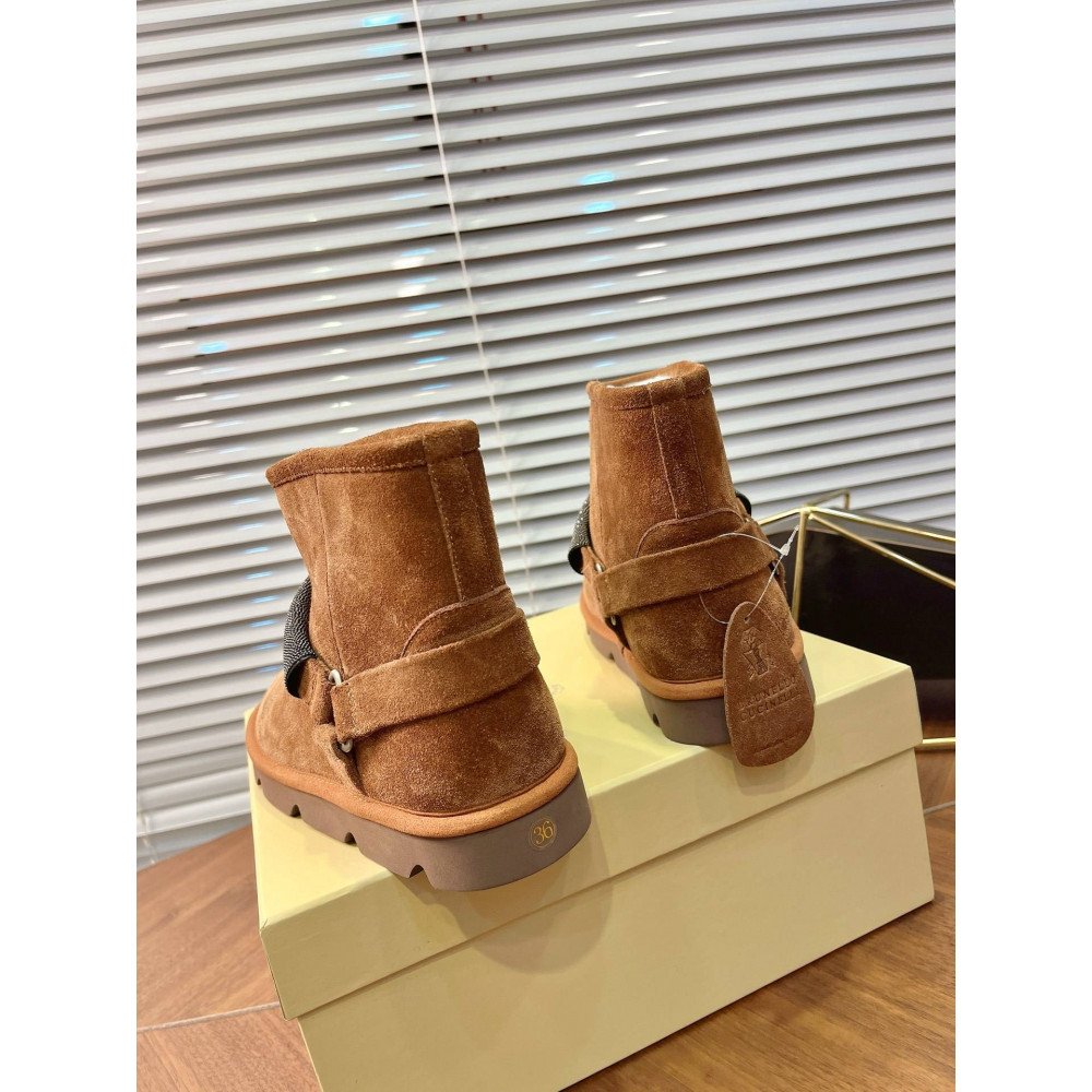 Snow boots Snow boots