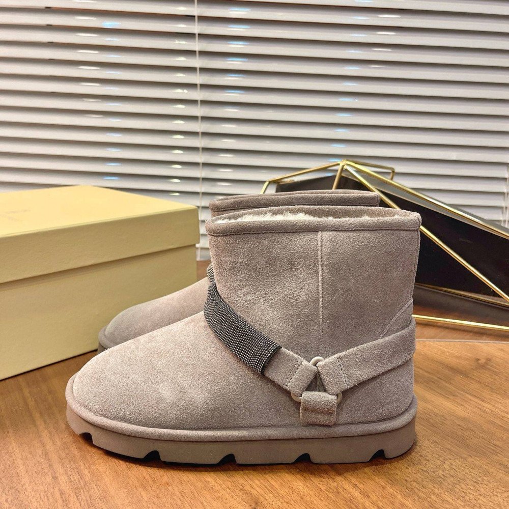 Snow boots Snow boots