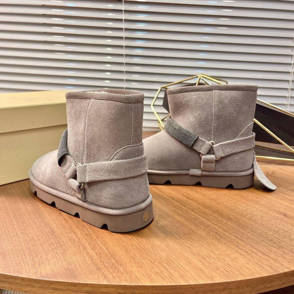 Snow boots Snow boots