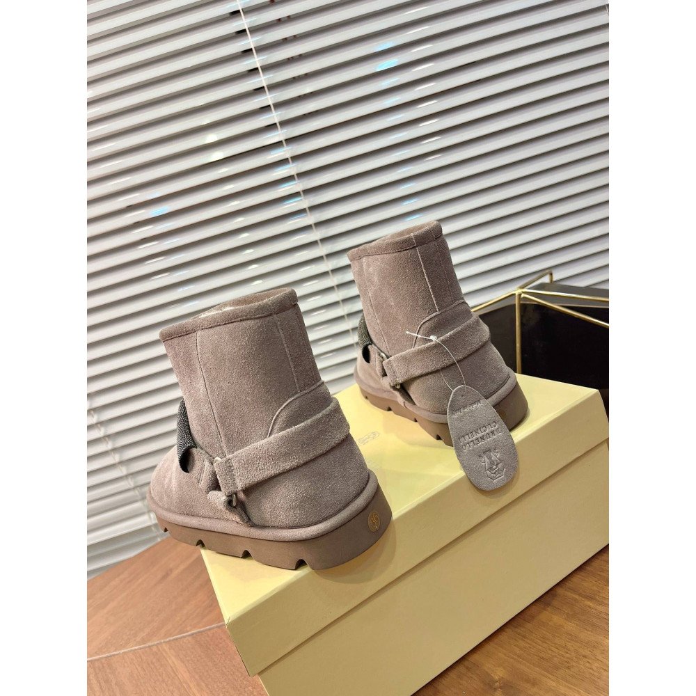 Snow boots Snow boots
