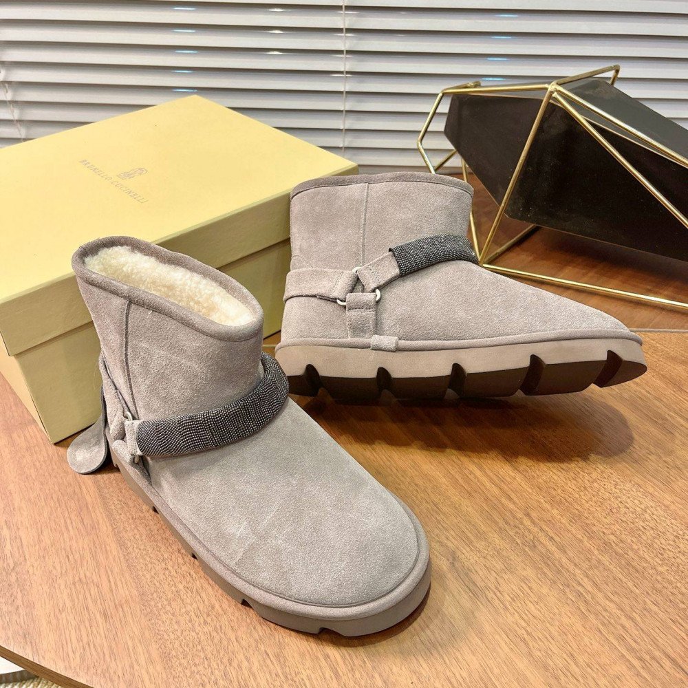 Snow boots Snow boots