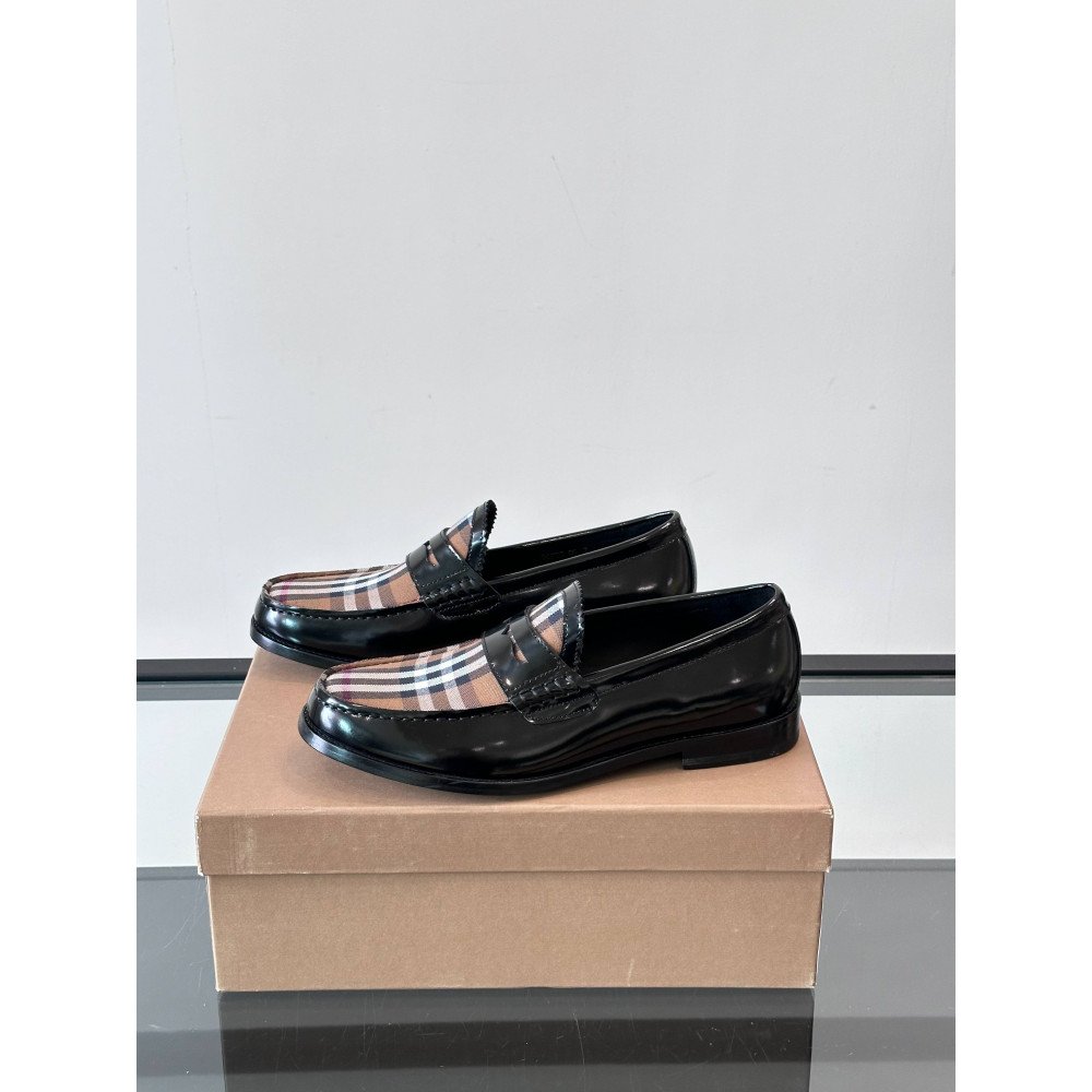 Burberry Sneakers