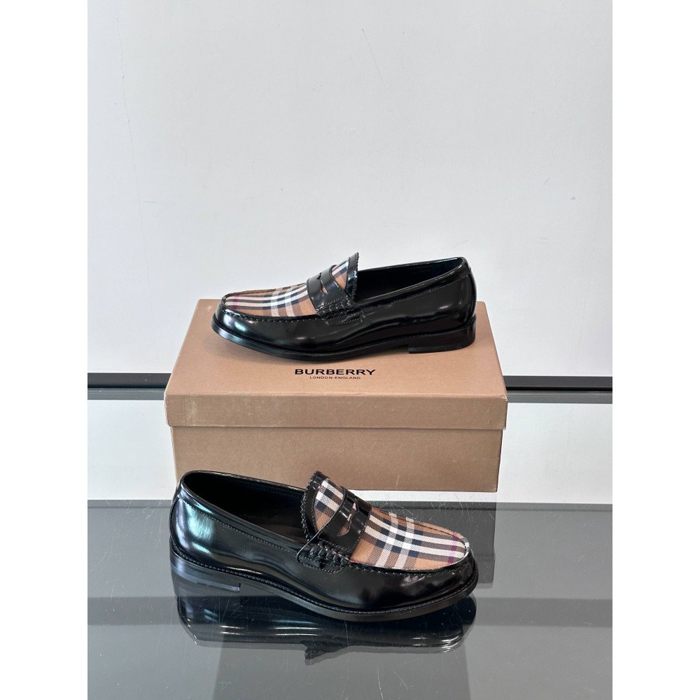 Burberry Sneakers