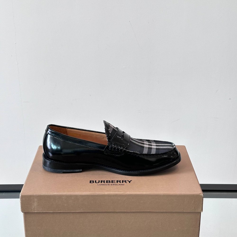 Burberry Sneakers Burberry Sneakers