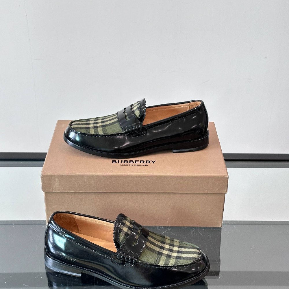 Burberry Sneakers