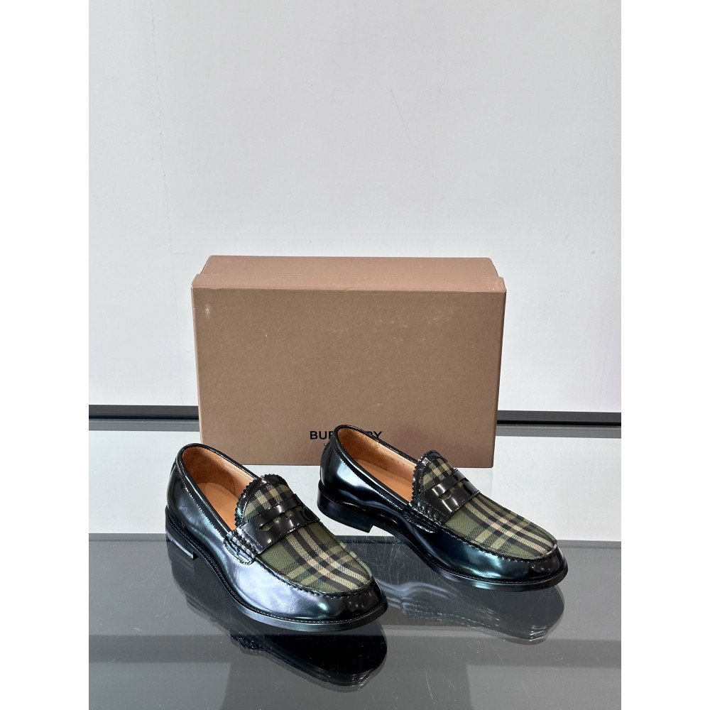 Burberry Sneakers