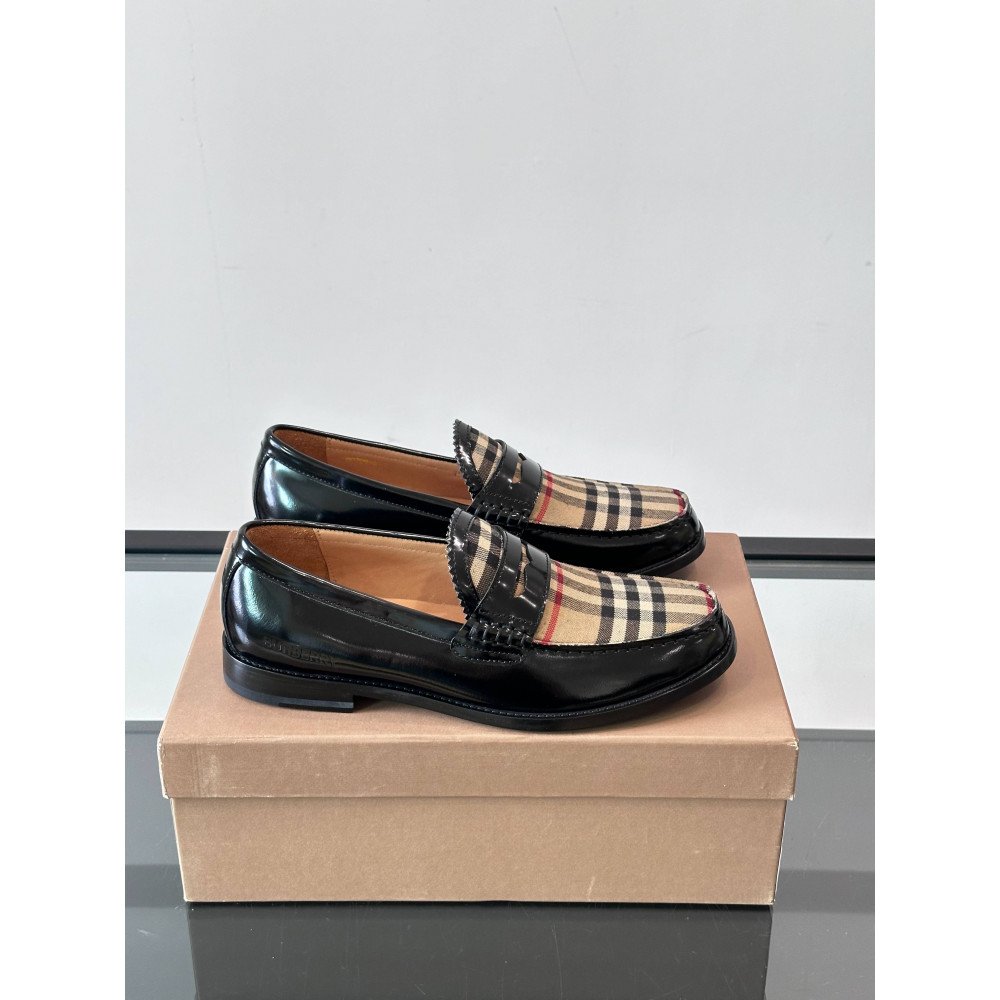 Burberry Sneakers Burberry Sneakers